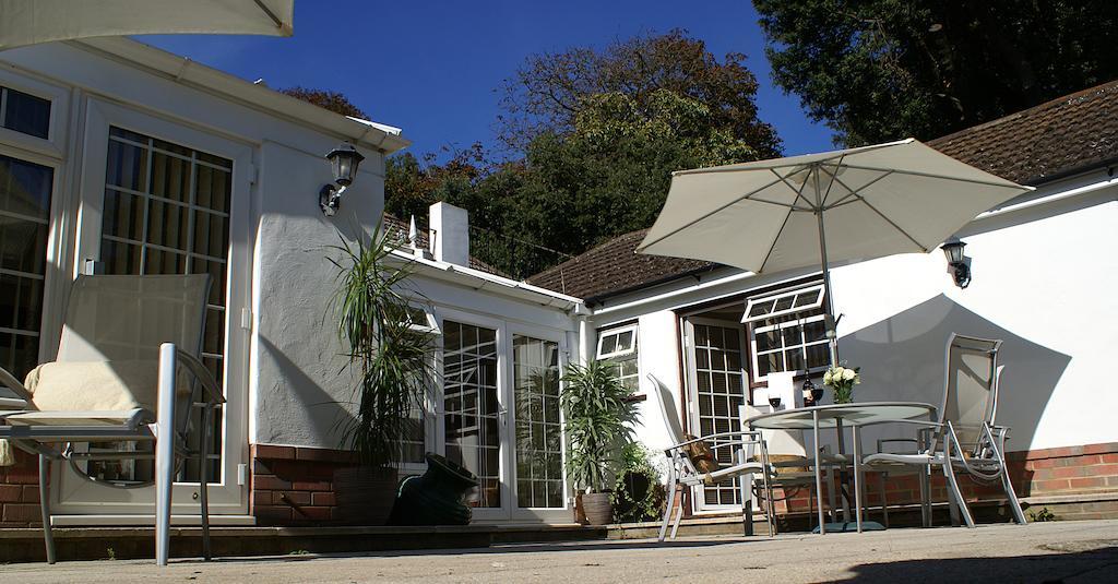 Druid House Hotel Christchurch  Exterior photo